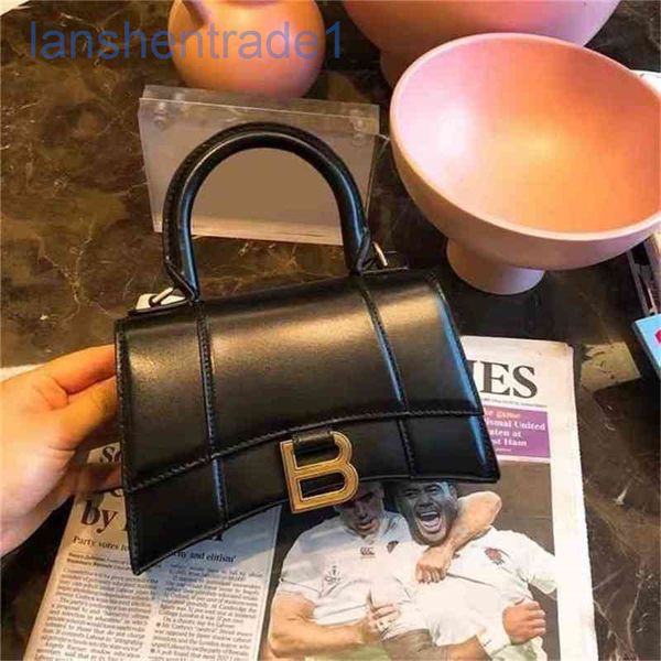 luxury trend handbags bal bags b-button hourglasss italy 2022 crocodile versatile leather single shoulder messenger
luxury trend handbags bal bags b-button hourglasss italy 2022 crocodile versatile leather single shoulder messenger