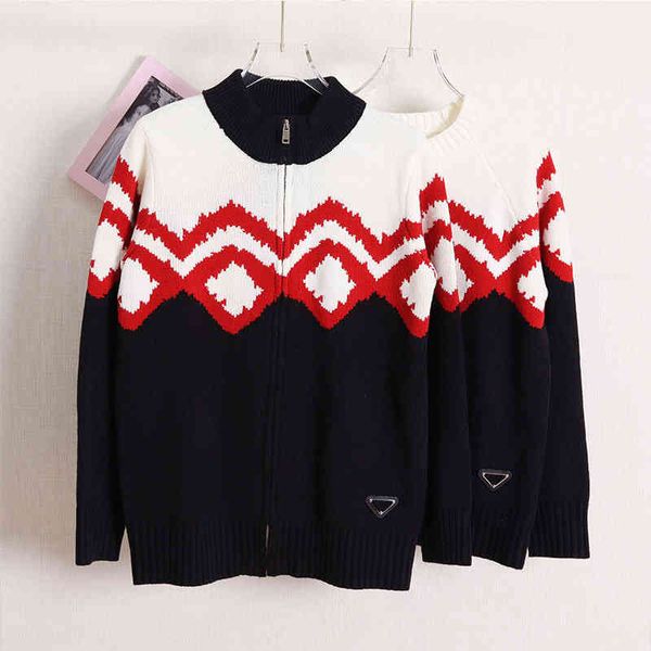 women's knits tees high end women's wave stripe sweater round neck black and white contrast jacquard casual loose knit top
women's knits tees high end women's wave stripe sweater round neck black and white contrast jacquard casual loose knit top