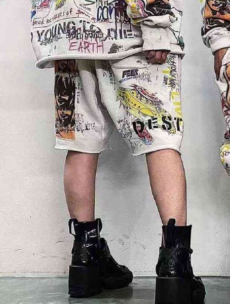 men's fashion trend new personality casual brand shorts wholesale and women's cartoon graffiti hand-painted loose five point pants, White;black
men's fashion trend new personality casual brand shorts wholesale and women's cartoon graffiti hand-painted loose five point pants, White;black
