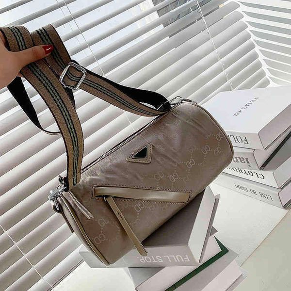 58% off online factory clearance foreign style small versatile cylinder large capacity pillow bag fashion single shoulder bag fashion
58% off online factory clearance foreign style small versatile cylinder large capacity pillow bag fashion single shoulder bag fashion