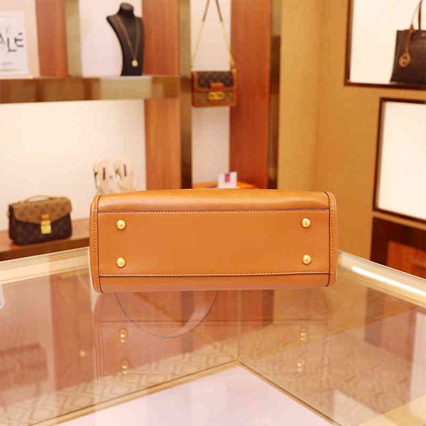 fashion trend new ladies luxury brand designer bag wholesale kong cabinet leather high-grade tote women's 2022 portable diagonal should
fashion trend new ladies luxury brand designer bag wholesale kong cabinet leather high-grade tote women's 2022 portable diagonal should