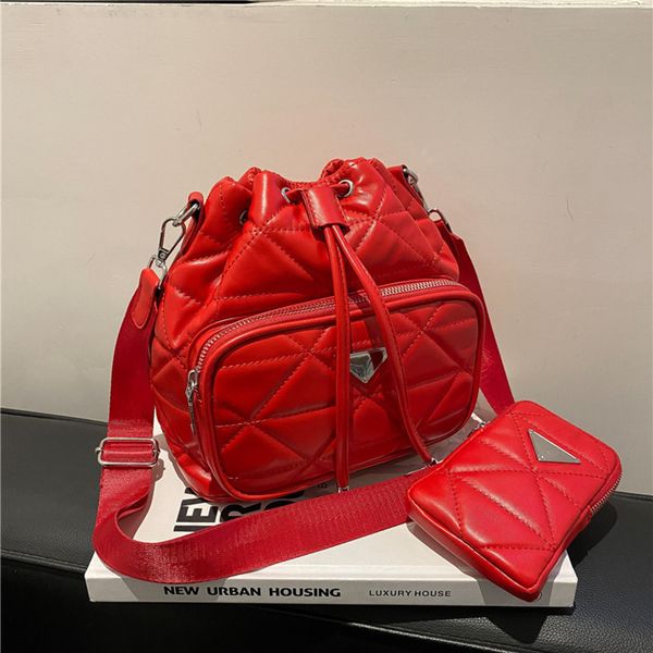 80%2022 new luxury bags one leisure backpack single lingge bagwomen's fashion bags
80%2022 new luxury bags one leisure backpack single lingge bagwomen's fashion bags