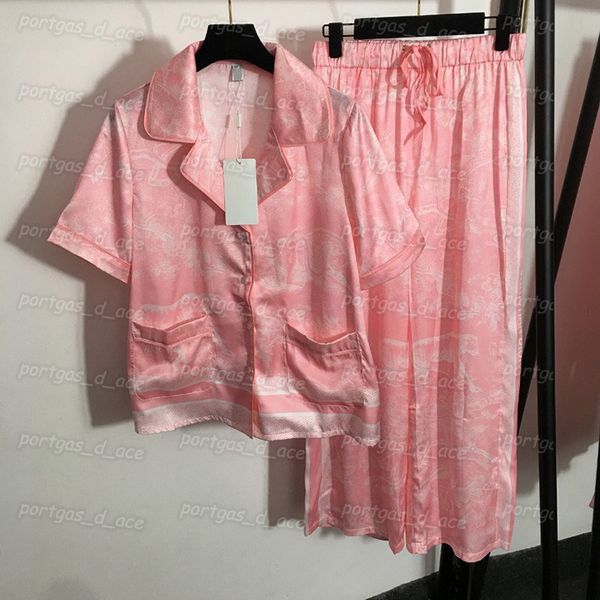 vintage printed womens sleepwear short sleeve pants pajama set summer autumn home long pants ins fashion pajamas for women277x, Black;red
vintage printed womens sleepwear short sleeve pants pajama set summer autumn home long pants ins fashion pajamas for women277x, Black;red