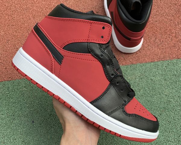 shoes jumpman 1 1s classic mid se mens basketball original unc hyper royal black red calf leather university design bred toe men outdoor
shoes jumpman 1 1s classic mid se mens basketball original unc hyper royal black red calf leather university design bred toe men outdoor