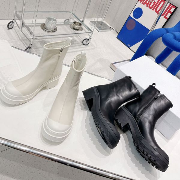 2022 autumn and winter women boots leather martin boot round side zipper round toe boots eva sole crafted in supple calfskin luxury short bo, Black
2022 autumn and winter women boots leather martin boot round side zipper round toe boots eva sole crafted in supple calfskin luxury short bo, Black