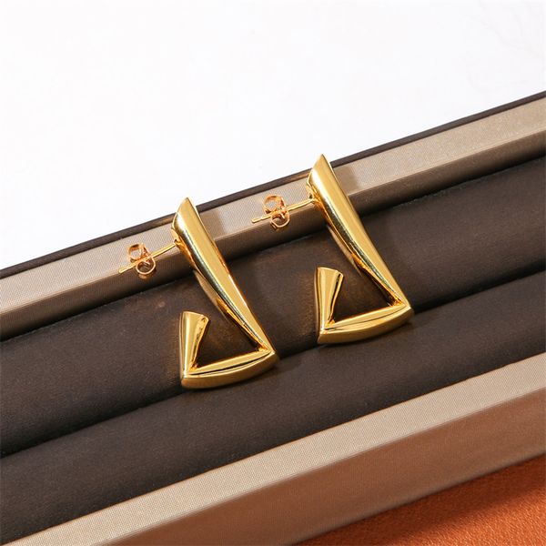 summer french new style cold wind triangle earrings stud geometric ins fashion personality simple women all-match exaggerated jewelry, Golden;silver
summer french new style cold wind triangle earrings stud geometric ins fashion personality simple women all-match exaggerated jewelry, Golden;silver