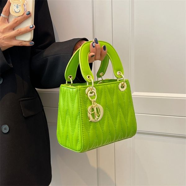 46% off 2022 trendy bags portable bag summer new fashion versatile high-grade texture niche design single shoulder messenger bag female
46% off 2022 trendy bags portable bag summer new fashion versatile high-grade texture niche design single shoulder messenger bag female