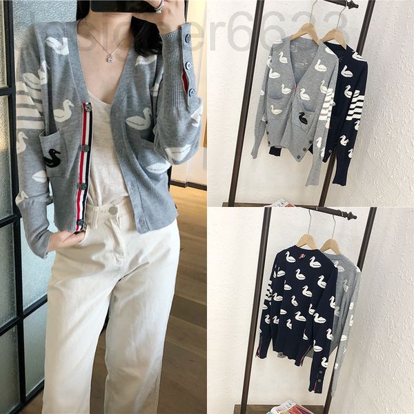 women's knits & tees designer autumn winter british style tb four bar v-neck knitted cardigan duckling sweater women's vu51, White
women's knits & tees designer autumn winter british style tb four bar v-neck knitted cardigan duckling sweater women's vu51, White