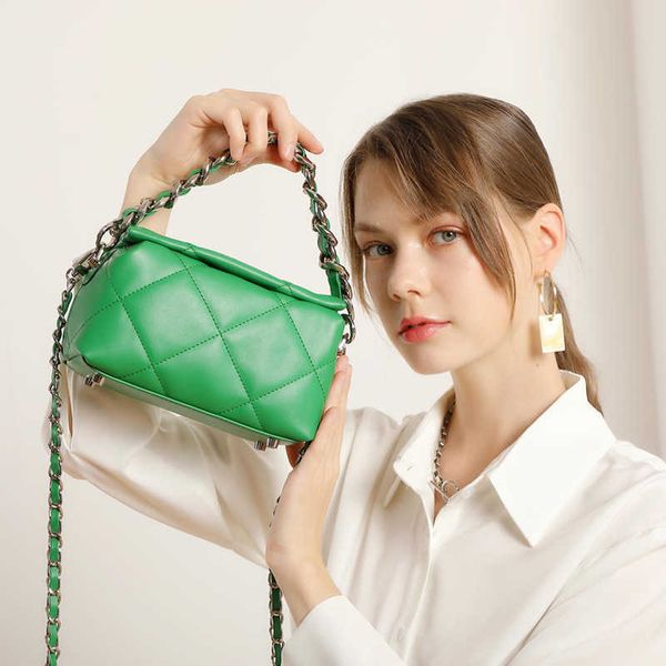 evening bags new 2022 fashion versatile lingge women s bag chain portable single shoulder messenger square handbags y0506
evening bags new 2022 fashion versatile lingge women s bag chain portable single shoulder messenger square handbags y0506