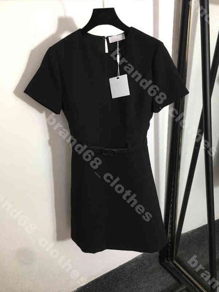simple shirt dress for women slim fit short sleeve dresses val..tino logo brand designer clothes v belt party skirts oversize female apparel, Black;gray
simple shirt dress for women slim fit short sleeve dresses val..tino logo brand designer clothes v belt party skirts oversize female apparel, Black;gray