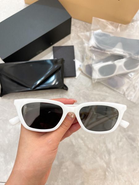 sunglasses men and women summer style loti anti-ultraviolet retro plate full frame eyeglasses random box, White;black
sunglasses men and women summer style loti anti-ultraviolet retro plate full frame eyeglasses random box, White;black