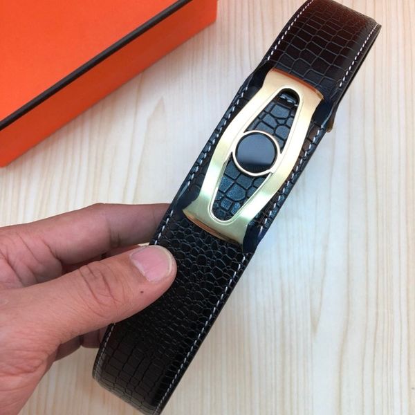 2022 new designer classic copper and silver buckle men's belt business leisure luxury square buckle black the crocodile grain, Black;brown
2022 new designer classic copper and silver buckle men's belt business leisure luxury square buckle black the crocodile grain, Black;brown