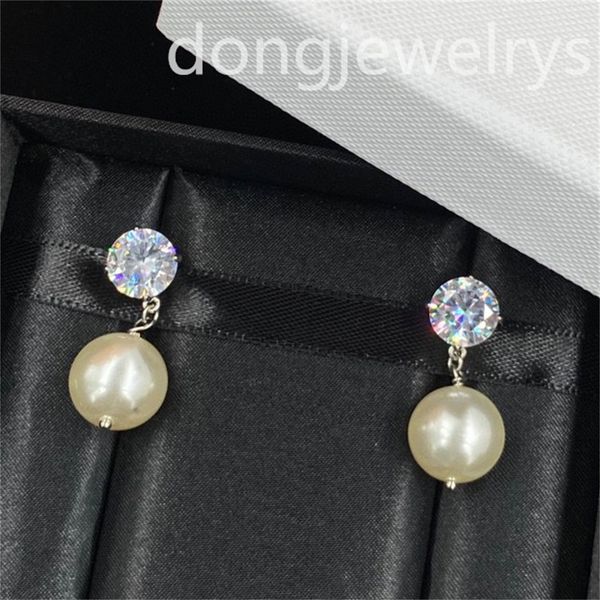 wedding pearl earrings luxury earings designer earring woman hoop stud luminous dangle chandelier fashion earrings ear cuff dongjewelrys, Golden;silver
wedding pearl earrings luxury earings designer earring woman hoop stud luminous dangle chandelier fashion earrings ear cuff dongjewelrys, Golden;silver