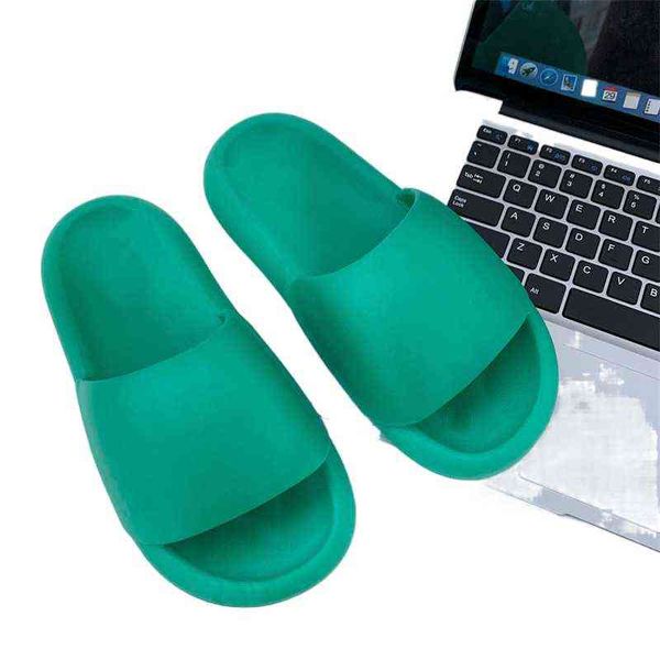 2022 new cream bread stepping on shit feeling indoor and outdoor wear thick-soled women's slippers light and non-slip t220728, Black
2022 new cream bread stepping on shit feeling indoor and outdoor wear thick-soled women's slippers light and non-slip t220728, Black