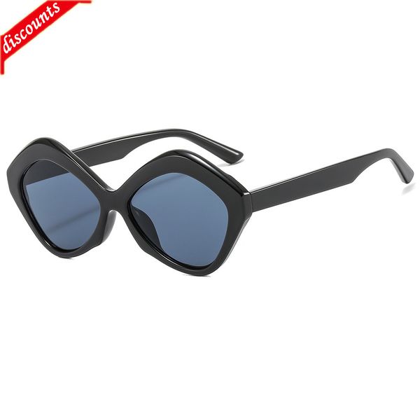 men's women's fashion trend brand sunglasses wholesale personalized polygon frame universal, White;black
men's women's fashion trend brand sunglasses wholesale personalized polygon frame universal, White;black