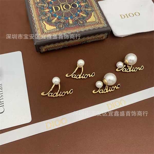 12% off jewelry the new letter earrings simple design for women, Golden
12% off jewelry the new letter earrings simple design for women, Golden