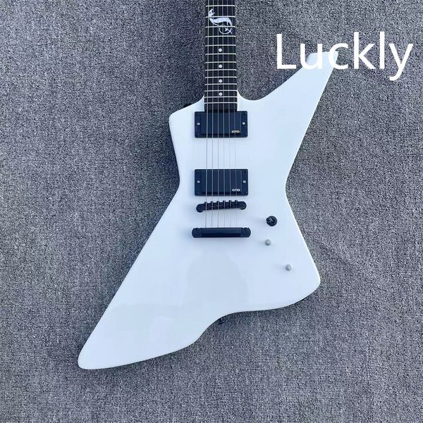 special custom electric guitar full-body matte white body snake head fingerboard inlaid emg pick guitars guitarra
special custom electric guitar full-body matte white body snake head fingerboard inlaid emg pick guitars guitarra