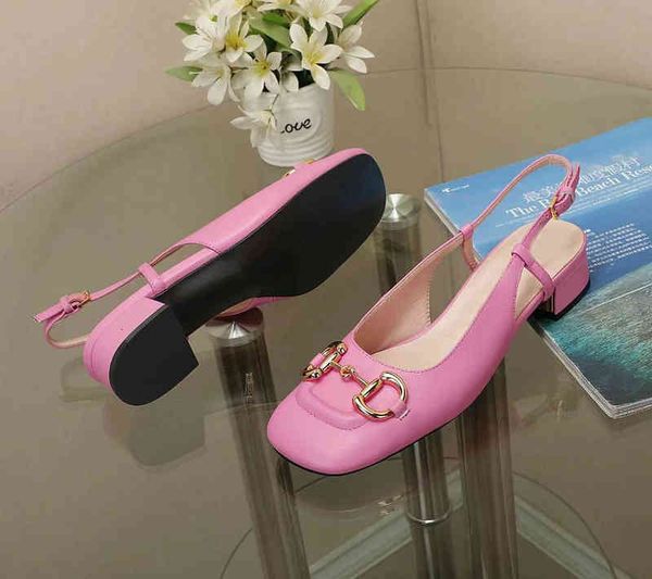 sandals summer beach casual fashion 100% leather flat belt buckle baotou women shoes lady metal cowhide letter work shoe black white
sandals summer beach casual fashion 100% leather flat belt buckle baotou women shoes lady metal cowhide letter work shoe black white