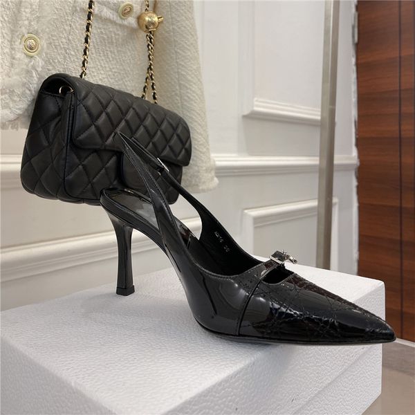 spring/summer sandals new electric embroidered high heels pointed stiletto heels party dresses formal shoes for women size 35-39, Black
spring/summer sandals new electric embroidered high heels pointed stiletto heels party dresses formal shoes for women size 35-39, Black