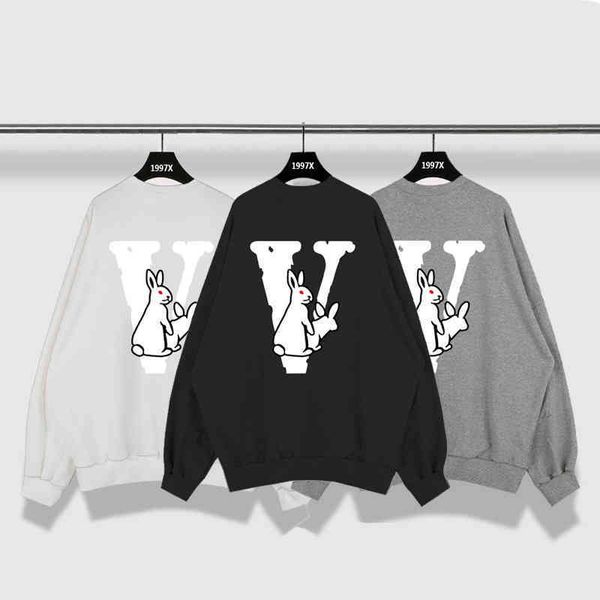 clot x 2fr co branded vlonesss edison chen's printed crew neck autumn sweater tee, Black
clot x 2fr co branded vlonesss edison chen's printed crew neck autumn sweater tee, Black