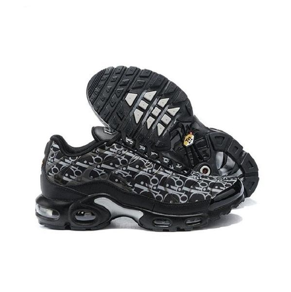 2022 new tn se mens shoes black white red tn plus ultra sports shoes classic requin designer sneakers eur 40-46 b013
2022 new tn se mens shoes black white red tn plus ultra sports shoes classic requin designer sneakers eur 40-46 b013