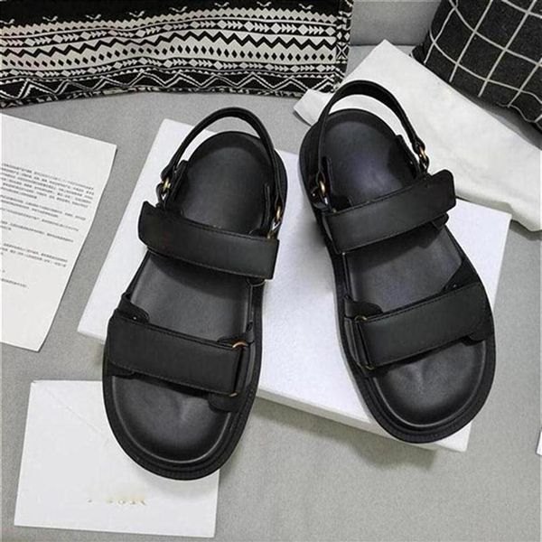 2021 luxurious designers sandals effortlessly stylish slides 2 straps with adjusted gold buckles women summer calfskin sandal woma2048, Black
2021 luxurious designers sandals effortlessly stylish slides 2 straps with adjusted gold buckles women summer calfskin sandal woma2048, Black
