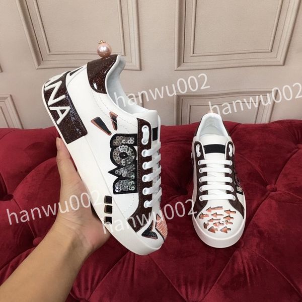 2022 spring men shoes boots luxury designer brand cowhide leather printing casual sneaker soft and comfortable, Black
2022 spring men shoes boots luxury designer brand cowhide leather printing casual sneaker soft and comfortable, Black