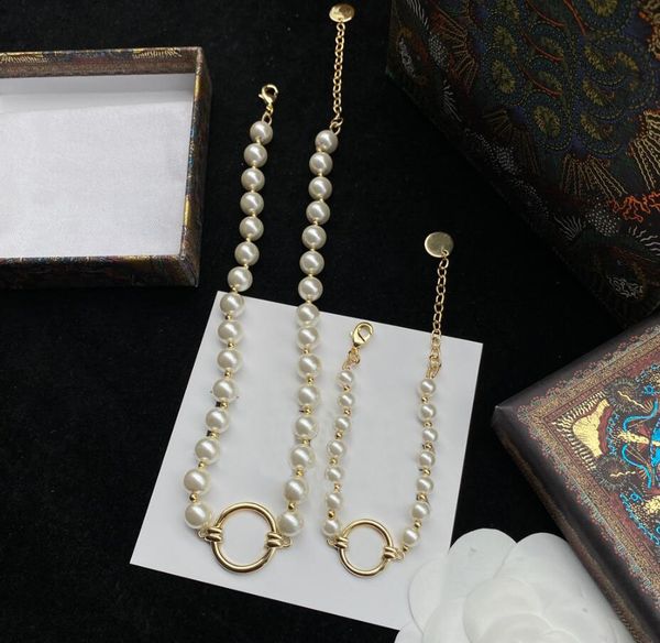 fashion designer letter choker pendant necklaces bracelet pearl chain elegant necklace women lady party wedding anniversary gift with box, Golden;silver
fashion designer letter choker pendant necklaces bracelet pearl chain elegant necklace women lady party wedding anniversary gift with box, Golden;silver