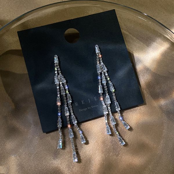 925 silver stud rhinestone-encrusted zircon tassel earrings european and american exaggerated design trendy earrings retro graceful eardrop, Golden
925 silver stud rhinestone-encrusted zircon tassel earrings european and american exaggerated design trendy earrings retro graceful eardrop, Golden