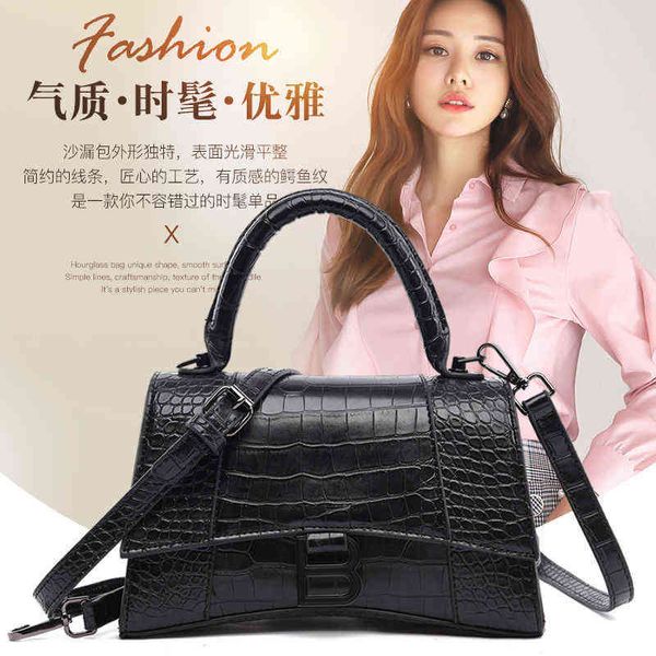 handbags outlet advanced women's hourglass bag new crocodile pattern versatile portable single shoulder messenger small bag
handbags outlet advanced women's hourglass bag new crocodile pattern versatile portable single shoulder messenger small bag