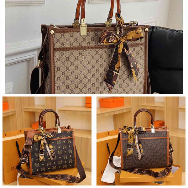 new fashion shoulder diagonal capacity women's fashion trend ladies wild factory direct sale purses and handbags large crossbody bag fo
new fashion shoulder diagonal capacity women's fashion trend ladies wild factory direct sale purses and handbags large crossbody bag fo