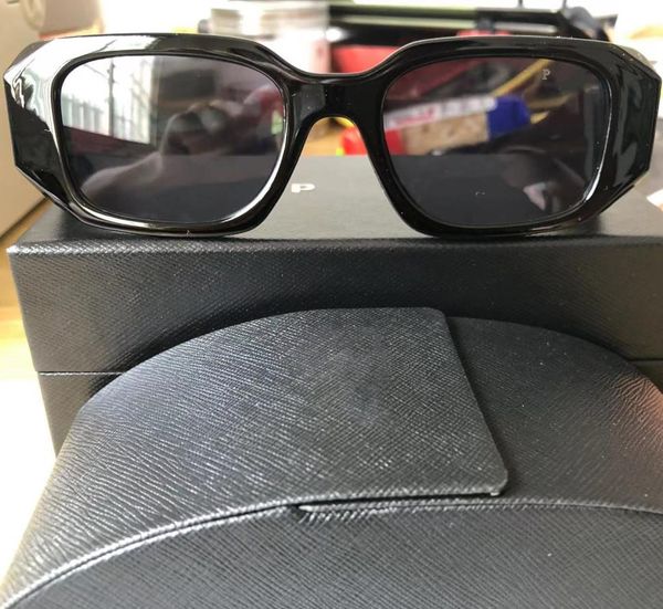 fashion sunglasses designer man woman sunglasses men women brand glasses beach polarized uv400 black green white color, White;black
fashion sunglasses designer man woman sunglasses men women brand glasses beach polarized uv400 black green white color, White;black