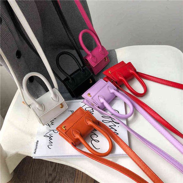 new mini women's fashion designer light luxury handbag handbag for women's portable messenger one shoulder handbag g220521
new mini women's fashion designer light luxury handbag handbag for women's portable messenger one shoulder handbag g220521
