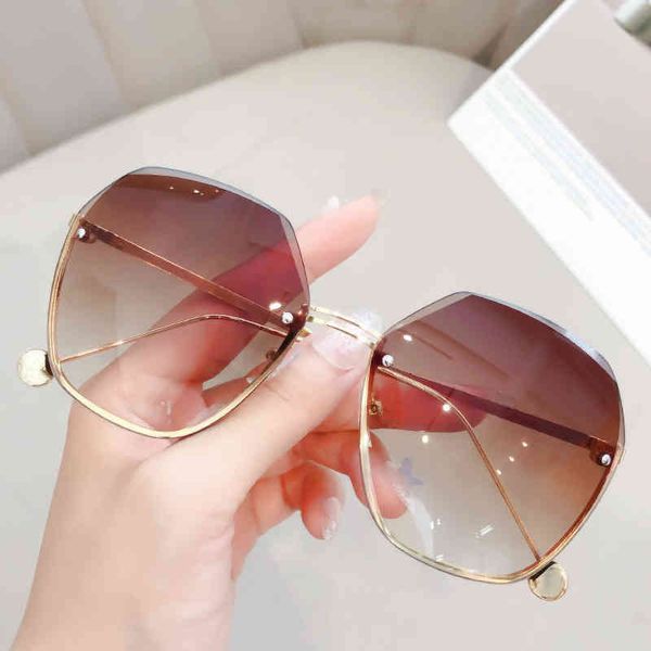 sunglasses women's 2022 rimless cut edge net red sunshade anti ultraviolet, White;black
sunglasses women's 2022 rimless cut edge net red sunshade anti ultraviolet, White;black