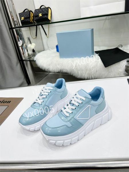 2022 men casual shoes dad sneaker paris fashion womens shoe platform sports trainers strawberry mouse wave mouth tiger print rx220502, Black
2022 men casual shoes dad sneaker paris fashion womens shoe platform sports trainers strawberry mouse wave mouth tiger print rx220502, Black