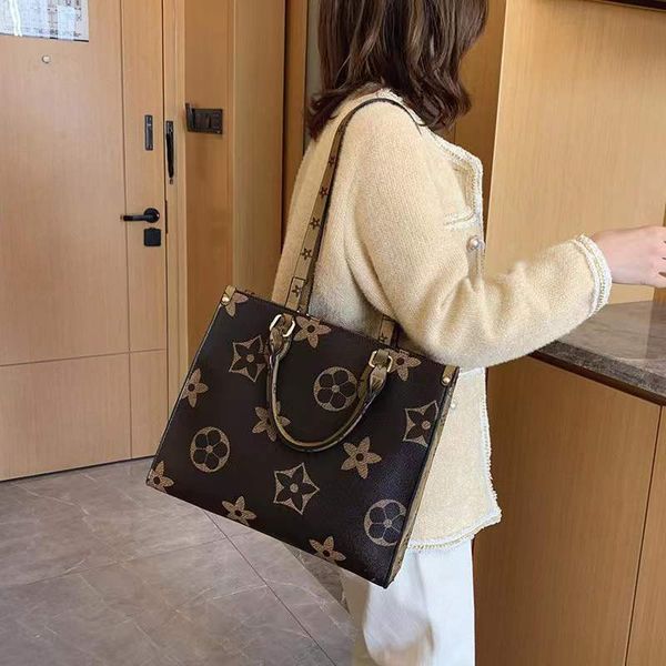 women favorite bag geniune leather crossbody bag reverse print shoulder bags wallet purses vintage clutches colored letters 9801
women favorite bag geniune leather crossbody bag reverse print shoulder bags wallet purses vintage clutches colored letters 9801