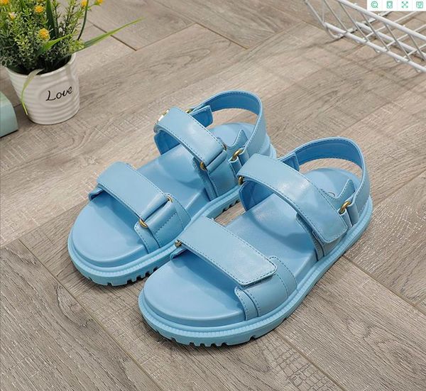 2022 summer latest sandals slippers fashion luxury designer women's rubber leather slippers letters stickers women's beach l indoo, Black
2022 summer latest sandals slippers fashion luxury designer women's rubber leather slippers letters stickers women's beach l indoo, Black