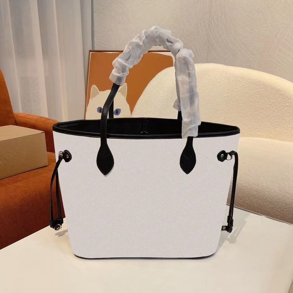 luxurys designers shoulder bags woman travel shopping bag classic handbags large capacity versatile lady wallet fashion handbag style very g
luxurys designers shoulder bags woman travel shopping bag classic handbags large capacity versatile lady wallet fashion handbag style very g
