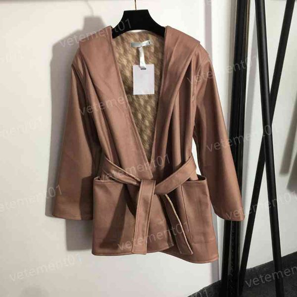 womens designer trench coats presbyopia letter logo print lace-up waist long-sleeved short coat jackets luxury women clothing, Tan;black
womens designer trench coats presbyopia letter logo print lace-up waist long-sleeved short coat jackets luxury women clothing, Tan;black
