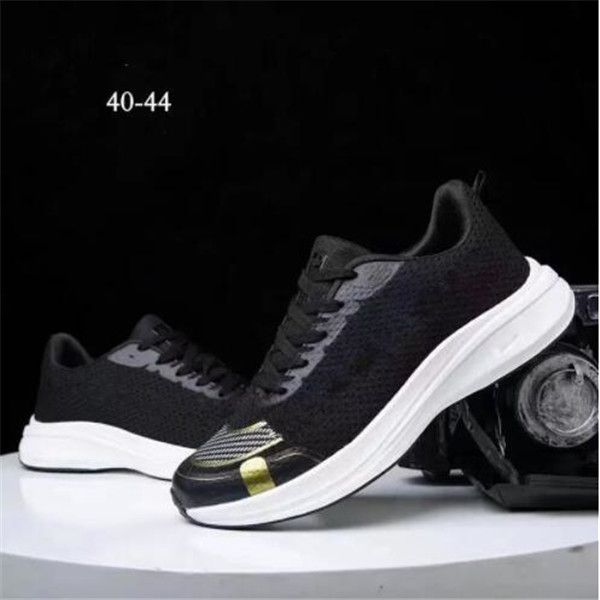 2022 explosive moon landing pegasus breathable running shoes marathon ultra-light couple fashion casual sports shoes eu40-44 men's and, Black
2022 explosive moon landing pegasus breathable running shoes marathon ultra-light couple fashion casual sports shoes eu40-44 men's and, Black