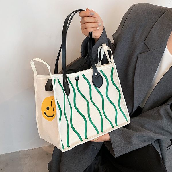 high capacity stripe handbags and purses for women fashion trends brand shopping shoulder bag female simple travel tote bag cx220331
high capacity stripe handbags and purses for women fashion trends brand shopping shoulder bag female simple travel tote bag cx220331