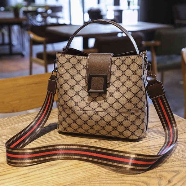 bag women's bag new messenger bucket old pattern one shoulder hand purse sale
bag women's bag new messenger bucket old pattern one shoulder hand purse sale