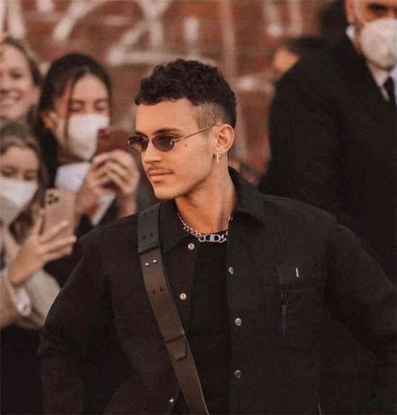 small sunglasses fe40046s frame sunglasses ins net red same metal personalized fashionable men's and women's riz2, White;black
small sunglasses fe40046s frame sunglasses ins net red same metal personalized fashionable men's and women's riz2, White;black