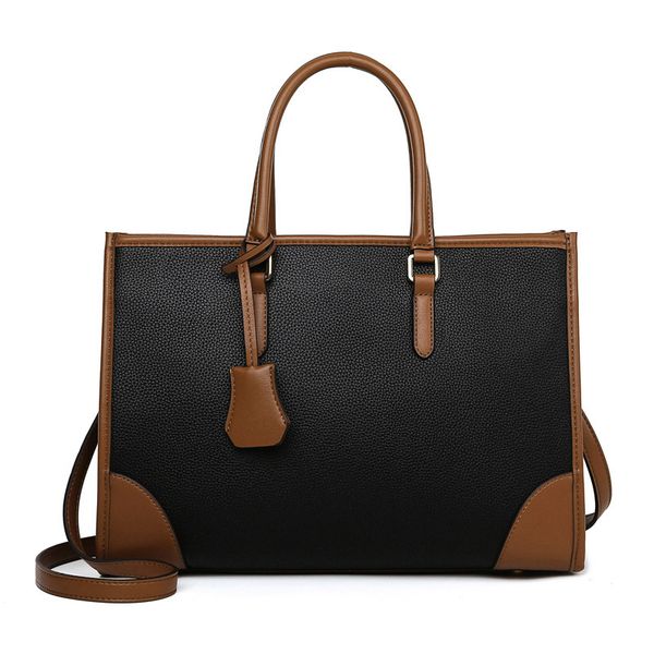 designer big size bag crossbody with good leather and chain classic handbag for women in 2 color 35cm
designer big size bag crossbody with good leather and chain classic handbag for women in 2 color 35cm