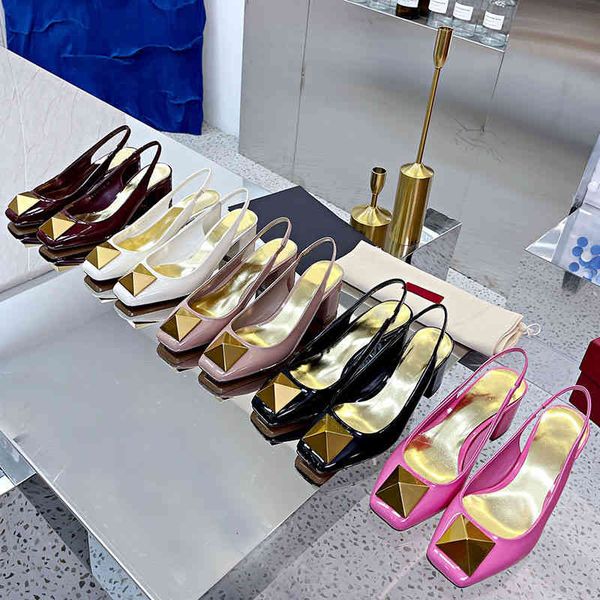 sandals big willow nail high heels women's thick autumn style square head versatile shallow mouth single shoes patent leather covered, Black
sandals big willow nail high heels women's thick autumn style square head versatile shallow mouth single shoes patent leather covered, Black