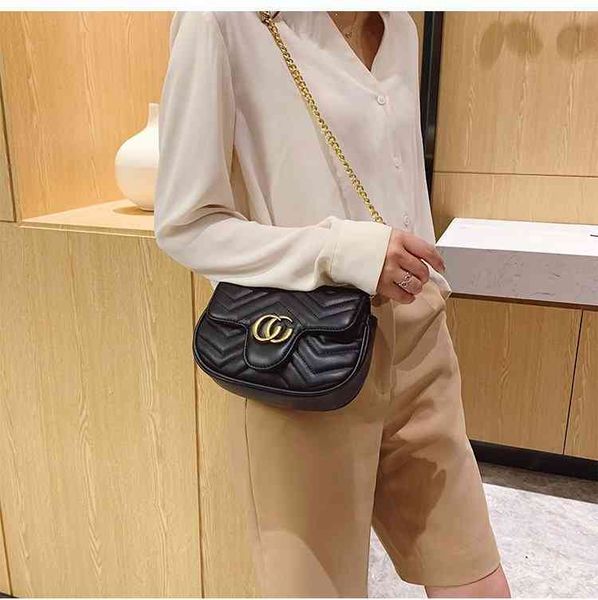 2022 new trendy new women's lingge chain fashion versatile one shoulder diagonal small square bag
2022 new trendy new women's lingge chain fashion versatile one shoulder diagonal small square bag