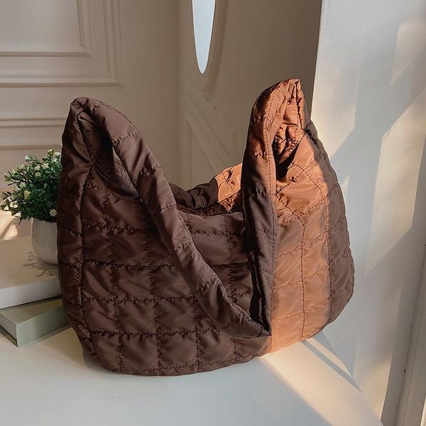 evening bags swdf large quilted retro designer high capacity bag handbags women's 2022 hit style fashion simple shoulder tote
evening bags swdf large quilted retro designer high capacity bag handbags women's 2022 hit style fashion simple shoulder tote