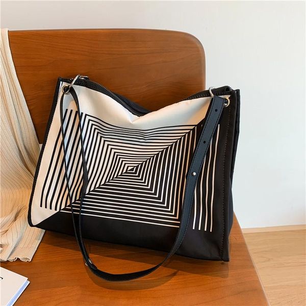 evening bags fashion classic simple messenger bag women's south korea chic postman lady student nylon waterproof canvas schoolbag b067e
evening bags fashion classic simple messenger bag women's south korea chic postman lady student nylon waterproof canvas schoolbag b067e