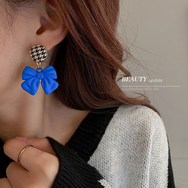 925 silver needle klein blue bow-knot rabbit earrings autumn and winter fabric houndstooth earrings personalized temperament eardrop, Golden
925 silver needle klein blue bow-knot rabbit earrings autumn and winter fabric houndstooth earrings personalized temperament eardrop, Golden