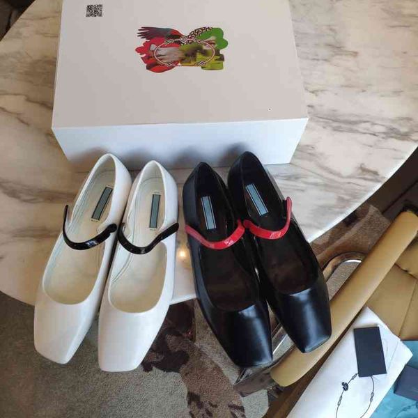 dress shoes mary janes vintage leather women's spring shoes flat toe shoes with buckle and strap, Black
dress shoes mary janes vintage leather women's spring shoes flat toe shoes with buckle and strap, Black